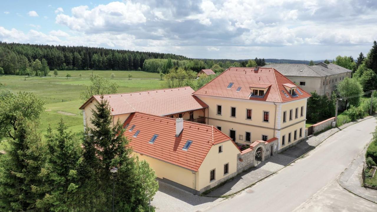 Nová Bystřice Penzion Hurky المظهر الخارجي الصورة