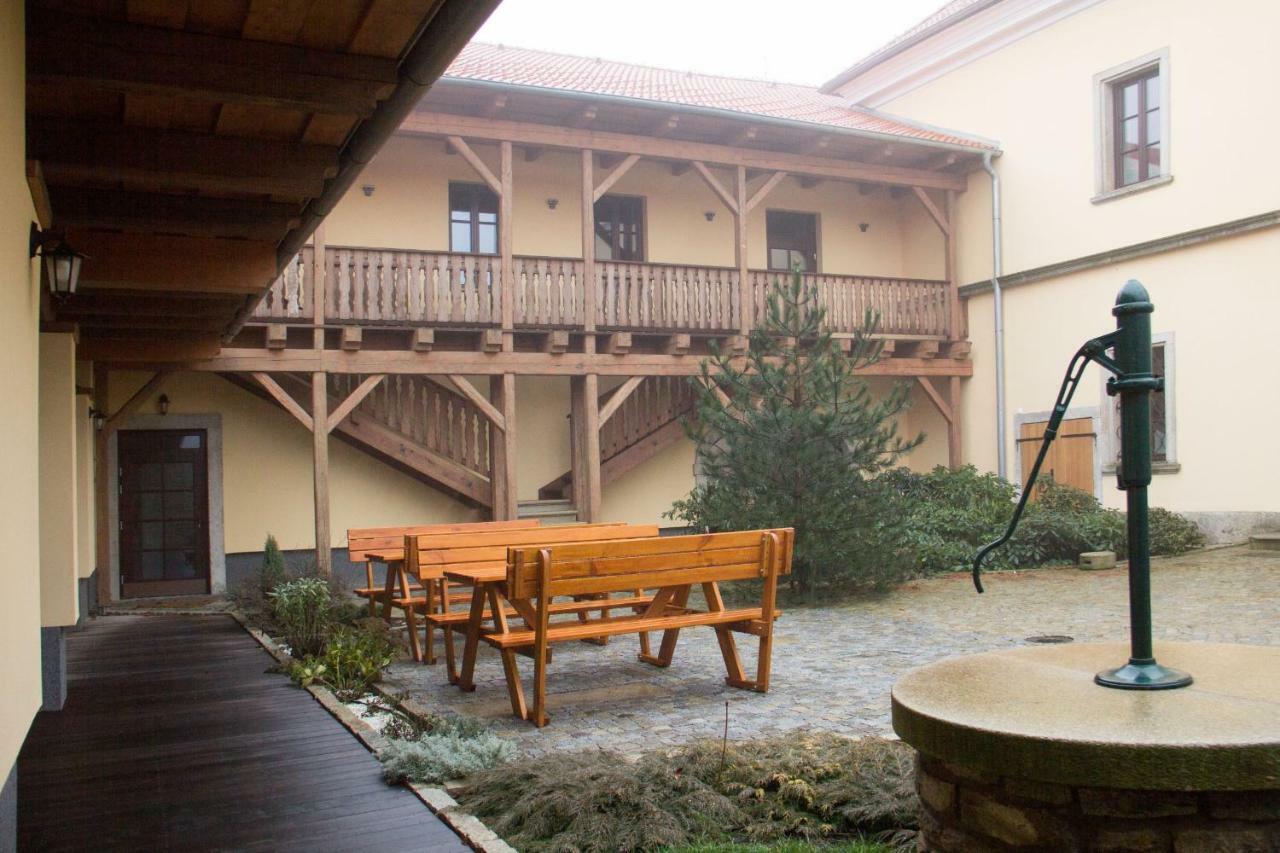 Nová Bystřice Penzion Hurky المظهر الخارجي الصورة